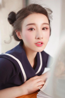 香含玉女峰头露润滞